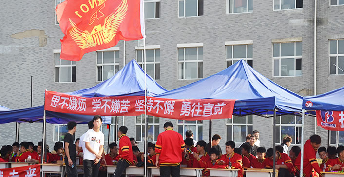 优美的校园环境、多彩的校园文化 ，让生活和学习更舒适